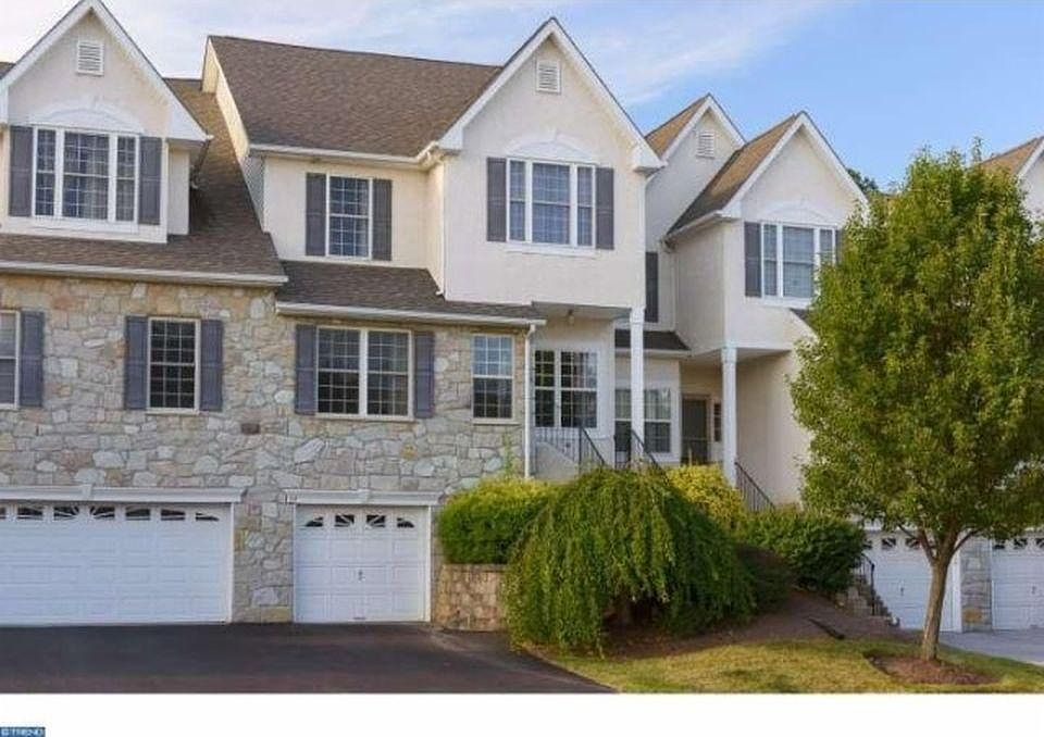1st image of 22 Lincoln Dr