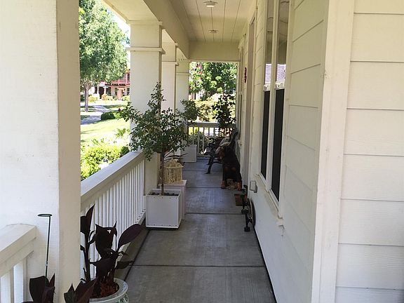 3rd image of 541 Belmont Ln