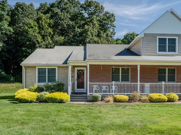 45 Shadow Brook Est Unit 45, South Hadley, MA 01075