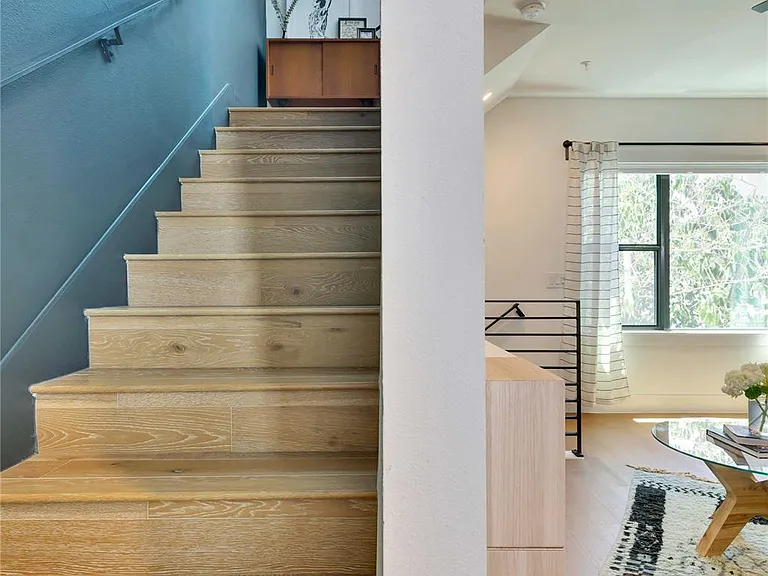 1128 Chicon St #201 — Photo 15