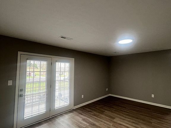 4th image of 114-118 Edgewood Dr #13