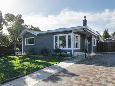 194 Hillview Ave, Redwood City, CA, 94062