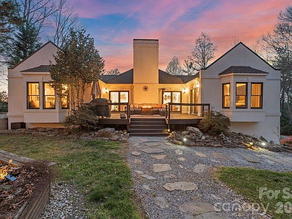 3rd image of 214 Ridgeway Dr