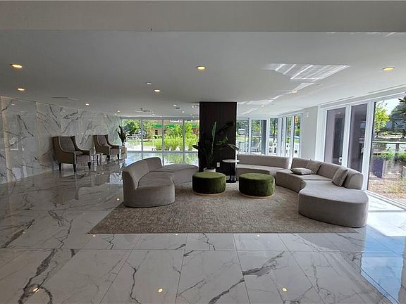 4th image of 575 Conklin Rd #927