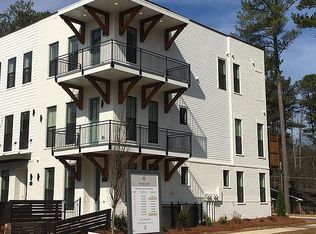 261 Mitchell Ln, Woodstock, GA 30188