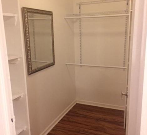 4th image of 4343 N Clarendon Ave APT 2503
