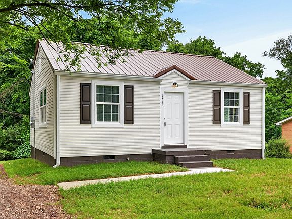 3rd image of 1316 Sunnyview Dr