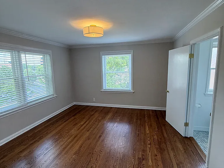 818 S Brentwood Blvd #3A — Photo 9