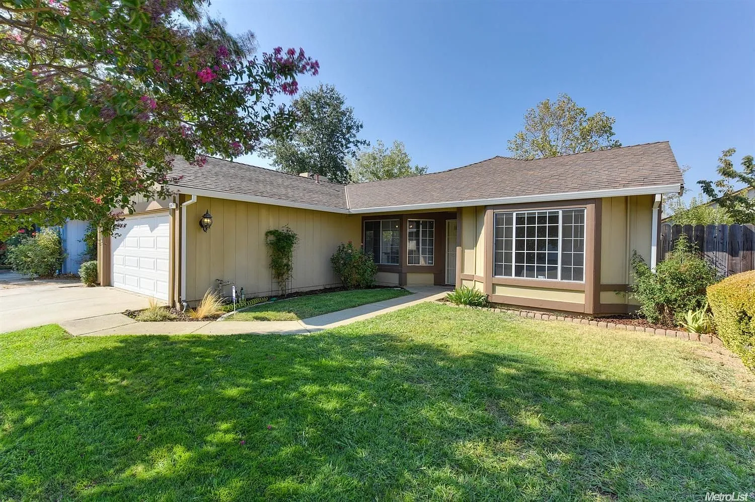 9071 Bramble Trail Way photo 1