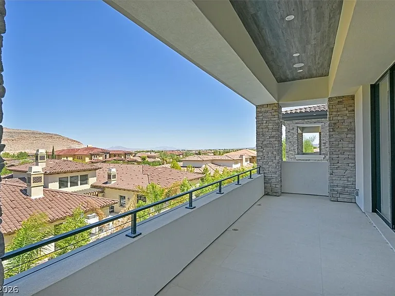34 Vintage Canyon St — Photo 45