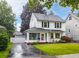 98 Wimbledon Rd, Rochester, NY 14617