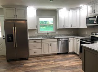 285 Woodlawn Dr, Tipp City, OH 45371