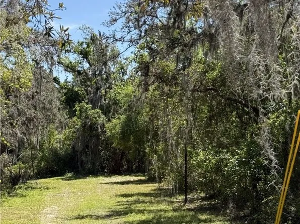 5921 Old Powers St, Sebring, FL 33876