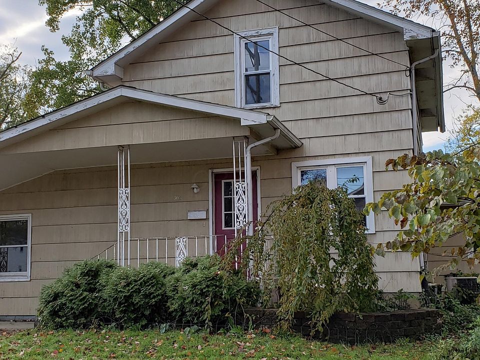 2nd image of 309 W Elmwood Ave