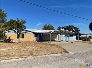 352 S County Road 4315, Lampasas, TX 76550