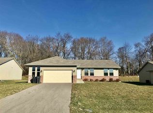 831 Acadia St, Roscoe, IL 61073