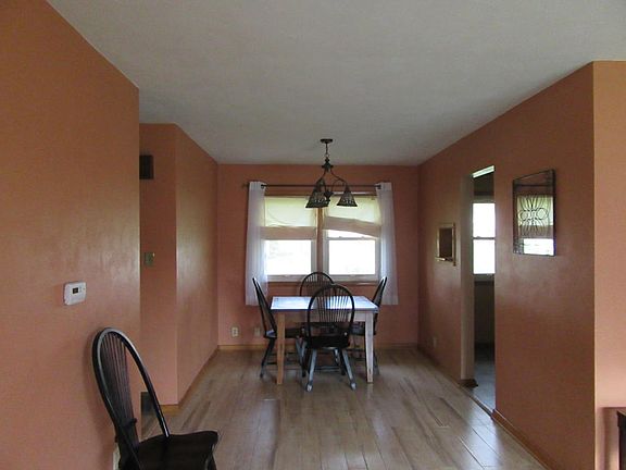 4th image of 311 N Pine St