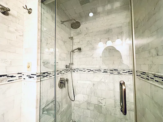 Rented by Oxford Property Group | media 4