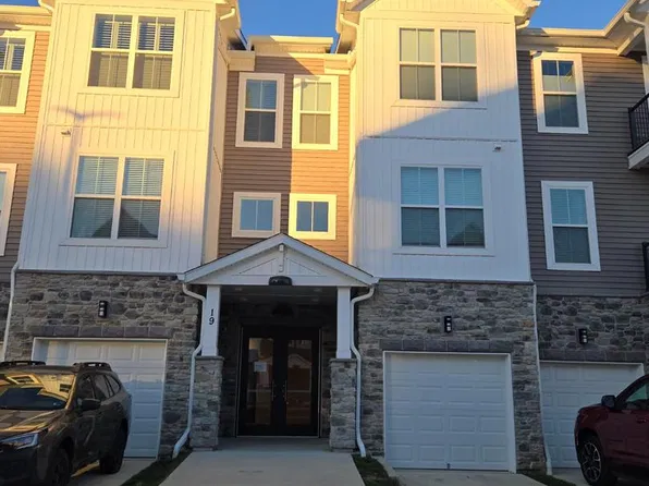 19 Artemisia Way #101, Stafford, VA 22554