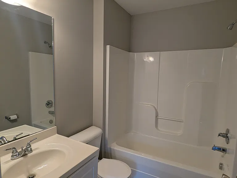 1024 Danielle Ct #3 — Photo 3