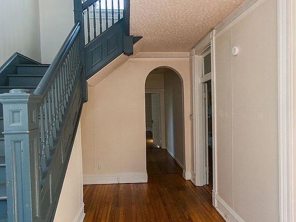 3rd image of 109 Denver Ave