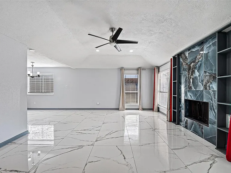 10911 Pecan Dr — Photo 5