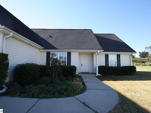 3rd image of 146 Lauren Wood Cir