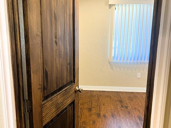 5th image of 300 Conley St #5