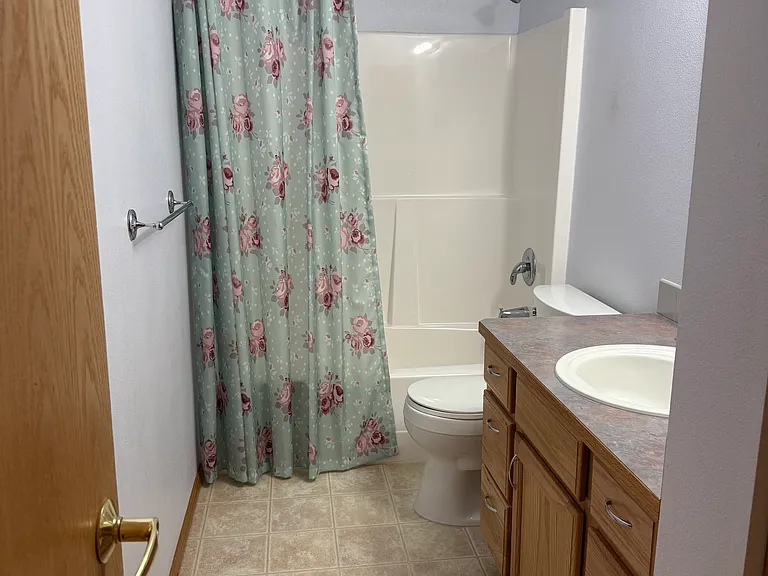 Second bathroom.