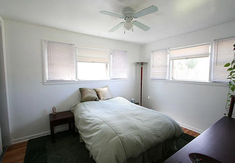 2559 S Gaylord St — Photo 2