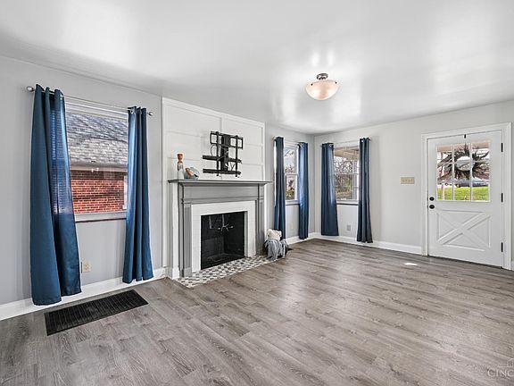 5th image of 4052 McFarran Ave