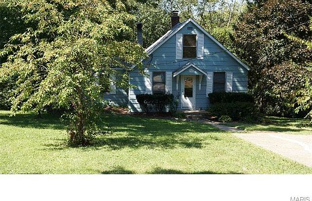 2nd image of 3015 Wismer Ave