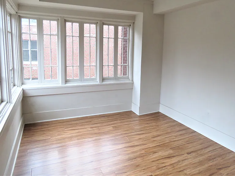 519 E Capitol Ave #2C — Photo 8