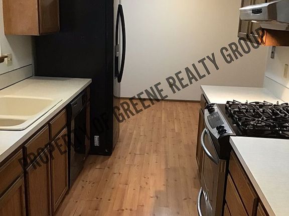 5th image of 3200 Mayfair Dr SW #B