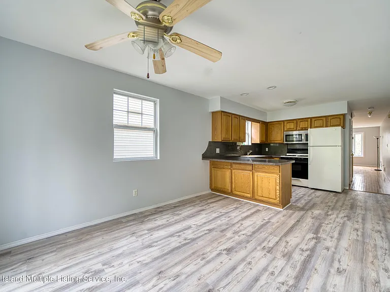 80 Belmont Pl — Photo 6