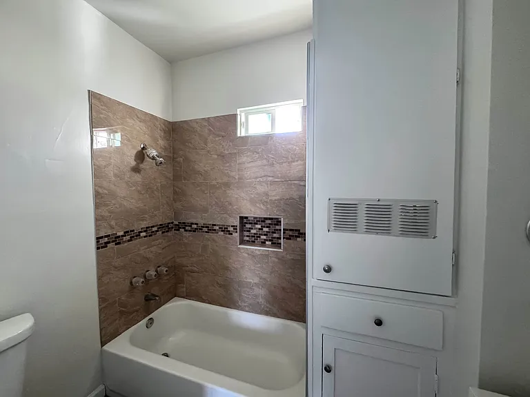 49 N Berkeley Ave #4 — Photo 18
