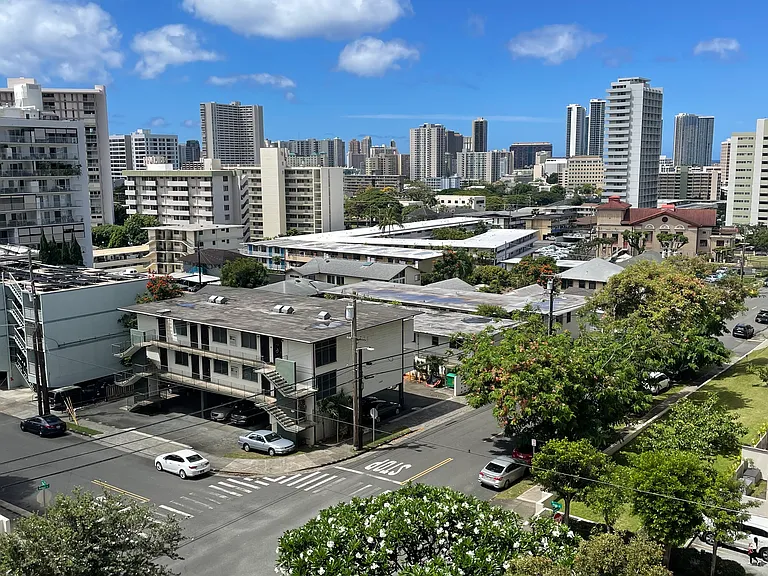 1702 Kewalo St #703 — Photo 9