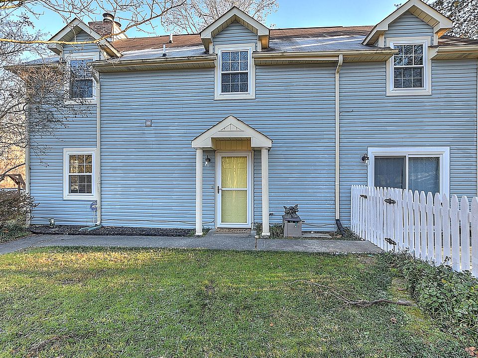 1st image of 7617 Chatham Cir #2