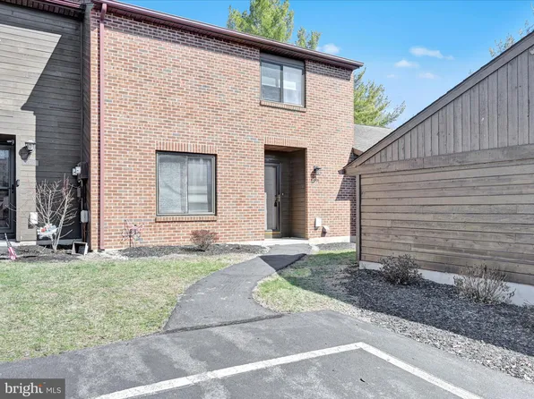 1906 Village Rd, Orwigsburg, PA 17961