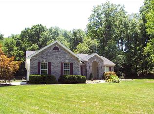 16 Falling Leaf Dr, Lake Saint Louis, MO 63367