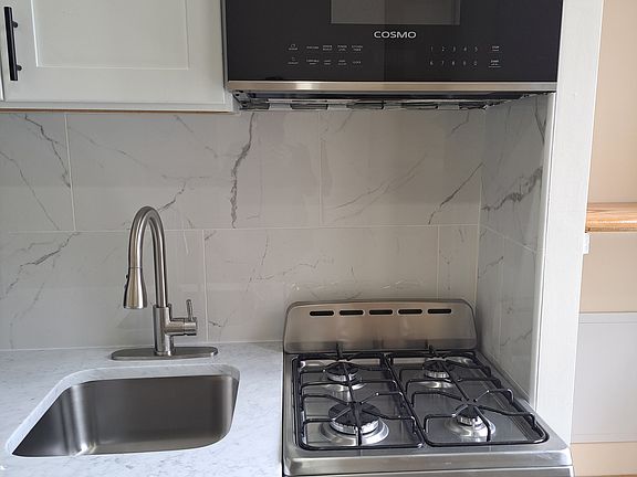 4th image of 216 W 100th St APT 523