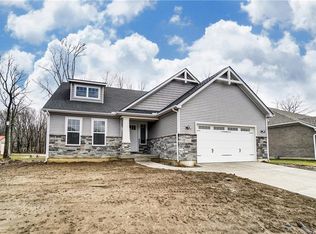 9961 Rothschild Ct, Centerville, OH 45458