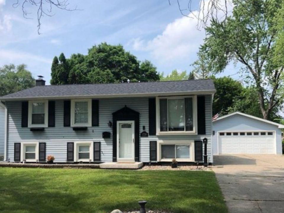 1st image of 1728 Beacon Dr