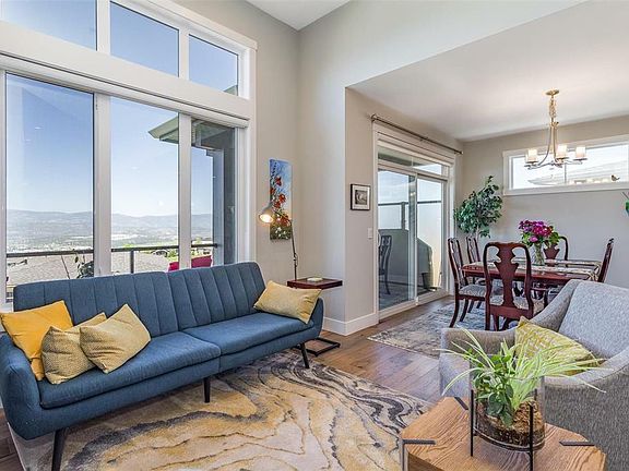 2nd image of 1592 Summer Cres
