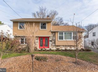 432 Robin Rd, Hatboro, PA 19040