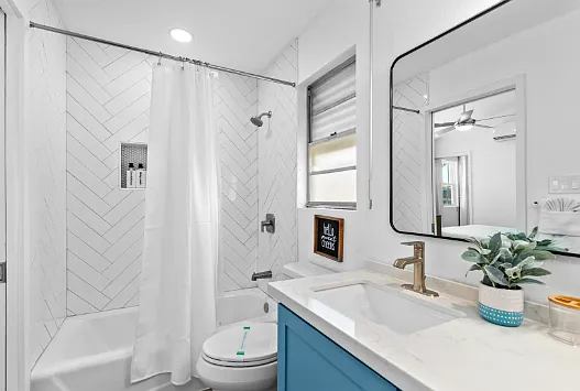 115 E Dolphin St — Photo 13
