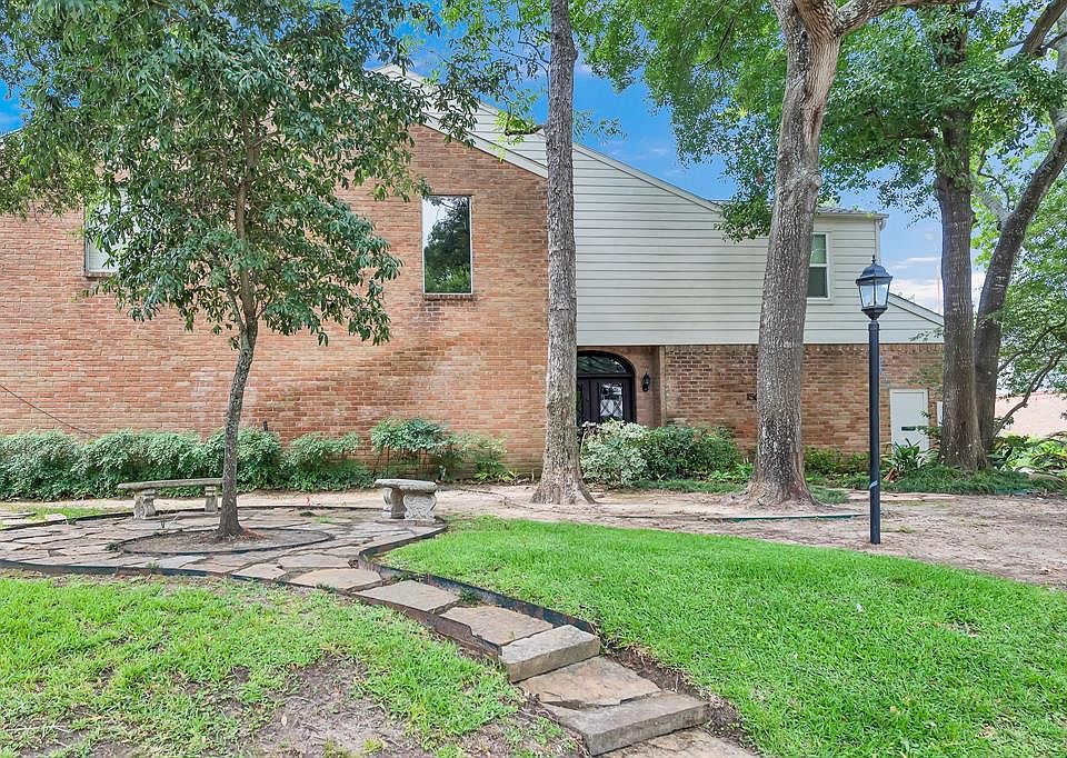 1st image of 15025 Kimberley Ct #8