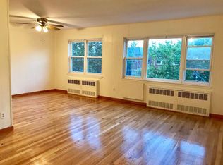 6117 217th St, Oakland Gardens, NY 11364