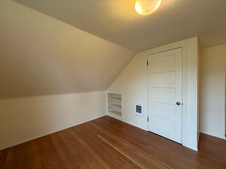 1133 Irvington Dr — Photo 19