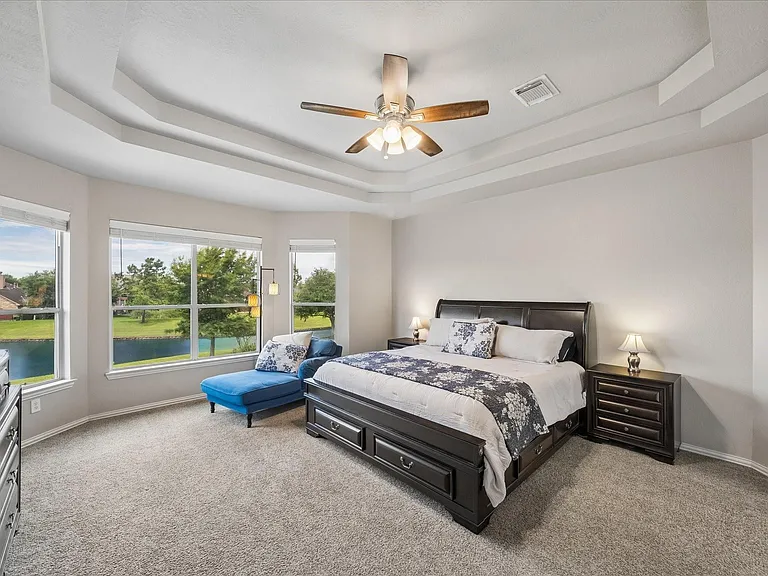 1125 Shady Knoll Ln — Photo 17